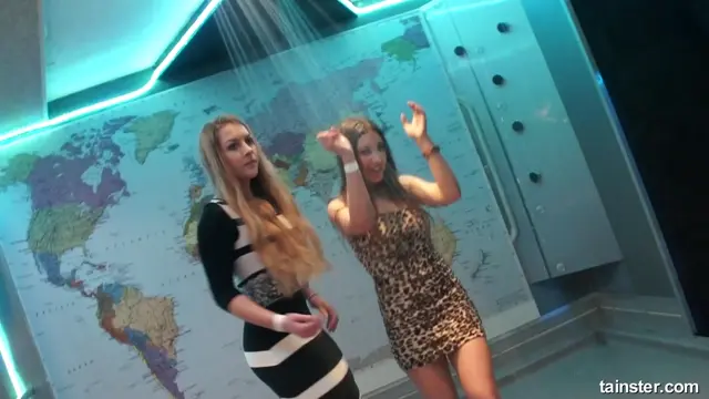 Poster: [Allwam] Allwams favourite wet amateur girls