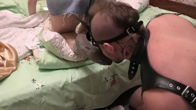 Poster: He licked his cum off her aring smelling feet