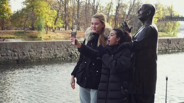 Poster: Behind The Scenes: Prague Fudge - Ivy Rein