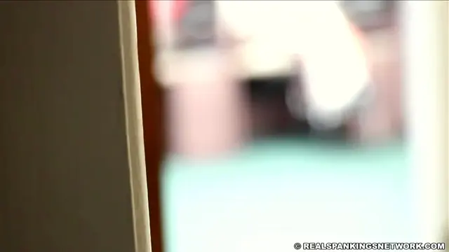 Poster: Real Spankings Institute – MP4/Full HD – Ella – Voyeur Spanking