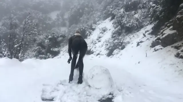 Poster: Bondage Life – Snow Day (Latex Edition) – Rachel Greyhound