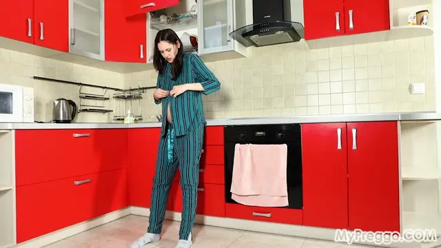 Poster: Agonizing Contractions Threaten to Bring Sade s Baby Early!