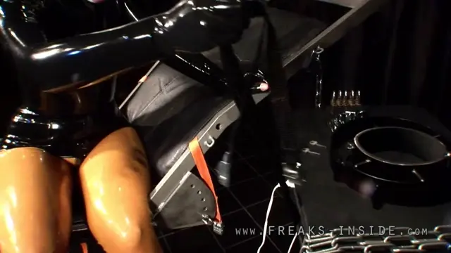 Poster: 2012-05-30 masked girl -1- #1