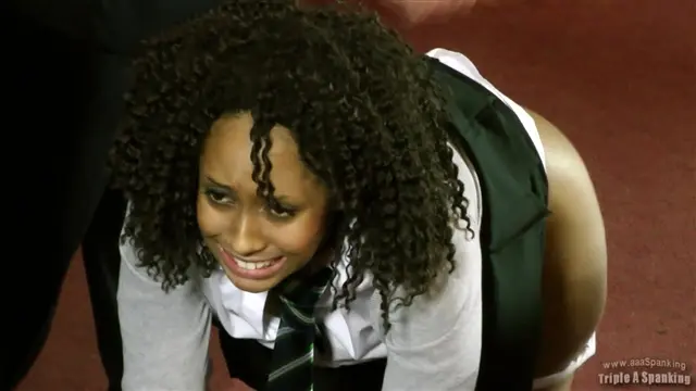 Poster: Triple A Spanking – AAA Spanking – MP4/HD – Kami Robertson, Danielle Hunt – Disciplina Scholaris