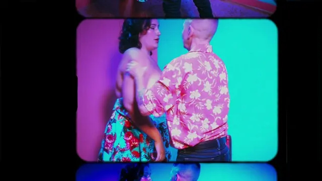 Poster: Pain And Pleasure In Pink And Blue