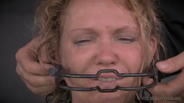 Poster: Real Time Bondage – La Cucaracha Part 3 – Rain DeGrey 2014-12-27