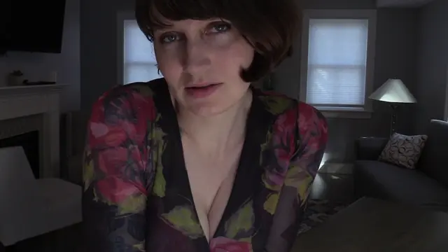 Poster: Bettie Bondage — Mom Gets Her Groove Back HD