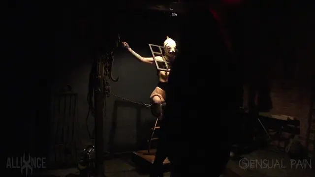 Poster: Interrogation – Iron Weight Collar