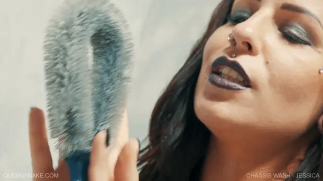 Poster: Queensnake – CHASSIS WASH – JESSICA 2022 April 9