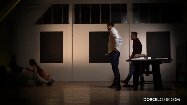 Poster: Clea Gaultier - Man-Eater 4k