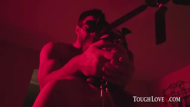 Poster: curvy babe sur hart meets karl toughlove*