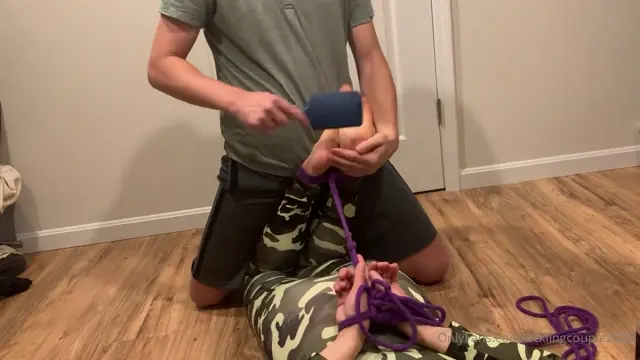 Poster: TicklingCouple2020 – Bondage Tickling Feet