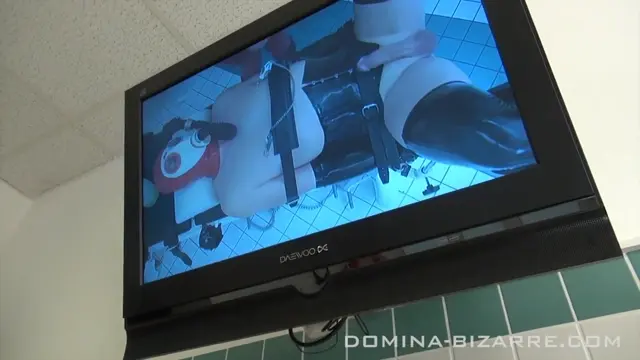 Poster: domina-bizarre lady grace doctor gracenstein part 3 strapon fucking